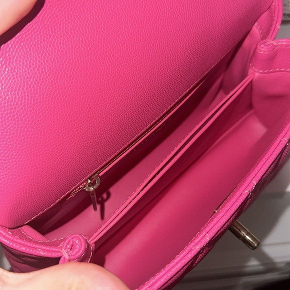 Chanel Caviar Quilted Coco Mini Handle Flap 💕 - Picture 2 of 9